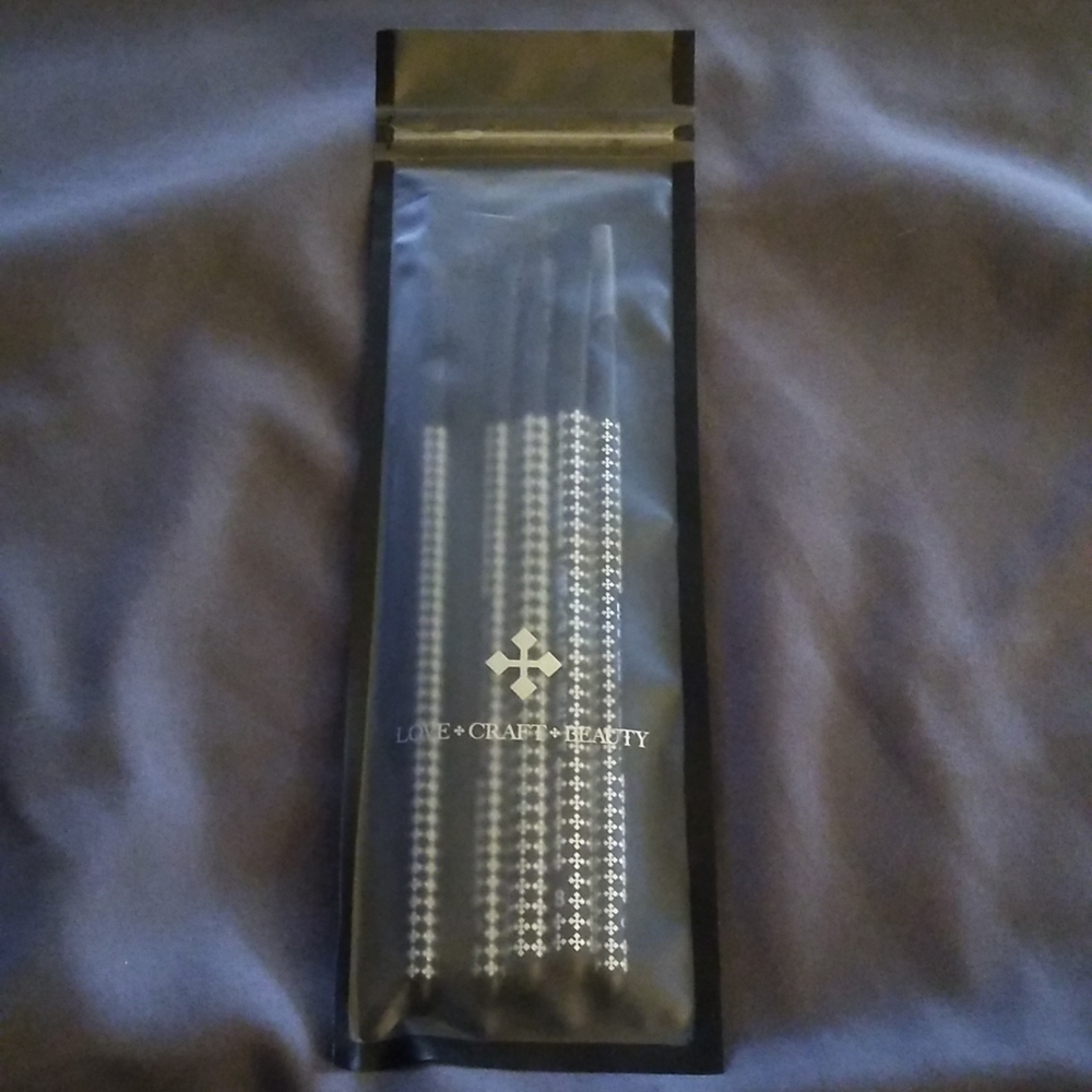 Love craft and beauty makeup brushes